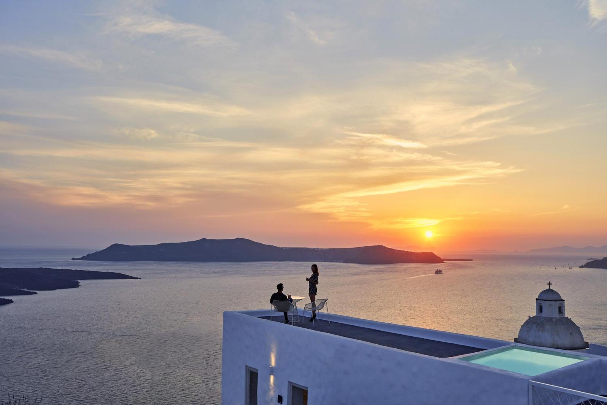 Limestone 4* Fira (Santorini)